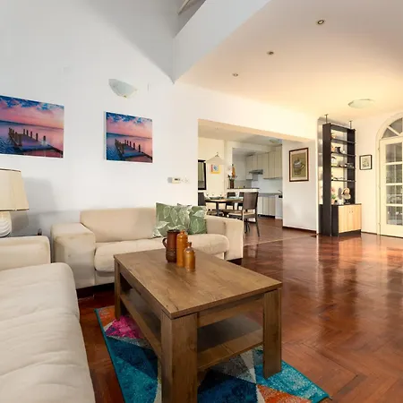 Family House With Swimming Pool And Secluded Garden - By Traveler Tourist Agency - Id 2687 Villa *